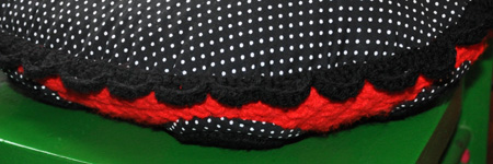 detail bordure red